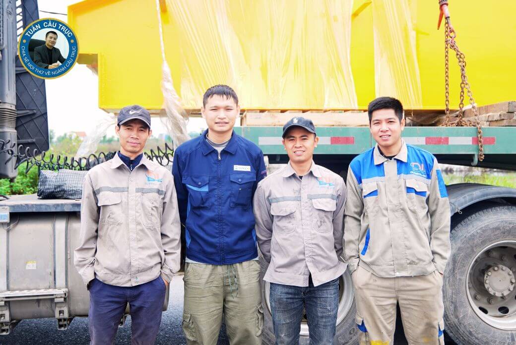 Kỹ sư của Tuấn Cầu Trục tiến hành lắp đặt cầu trục Kỹ sư của Tuấn Cầu Trục tiến hành lắp đặt cầu trục
